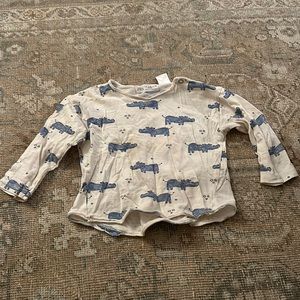 H&M long-sleeved hippo shirt for your little one!